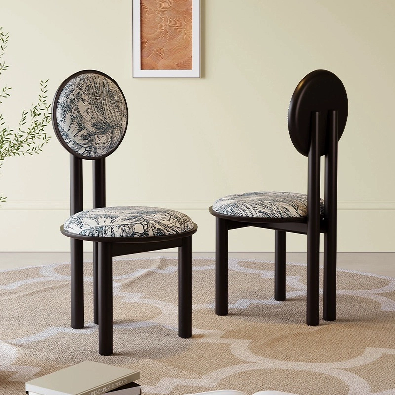 Circle-Back Dining Chair