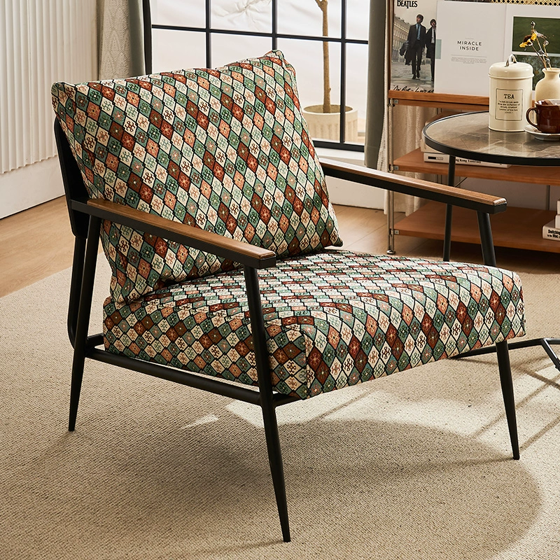 High-Back Armchair – Contemporary Design with Ergonomic Comfort