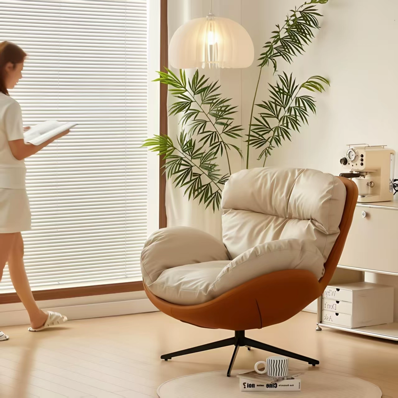 Contemporary Fabric Swivel Lounge Chair