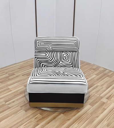 Brillen Labyrinth Lounge Chair Featuring a Black and White Maze Pattern on Leather Upholstery