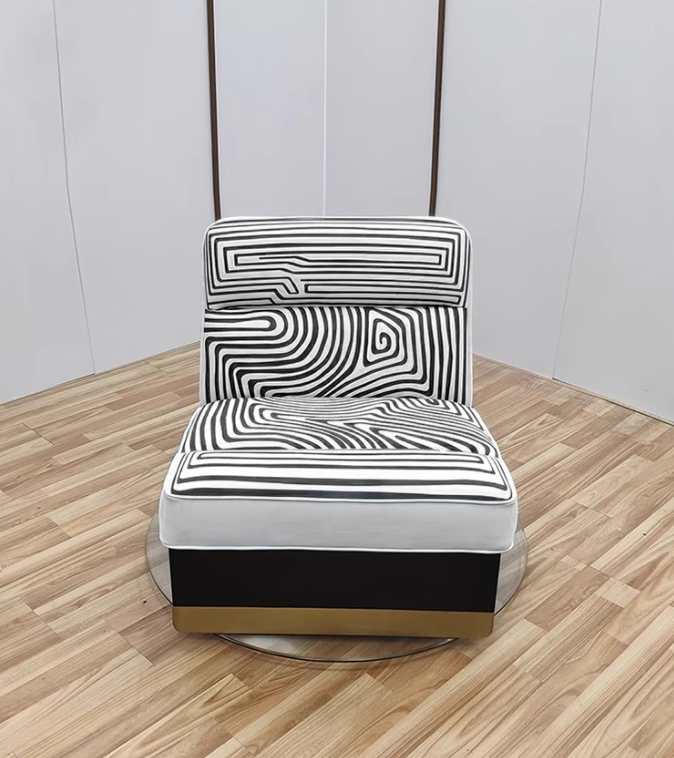 Brillen Labyrinth Lounge Chair Featuring a Black and White Maze Pattern on Leather Upholstery