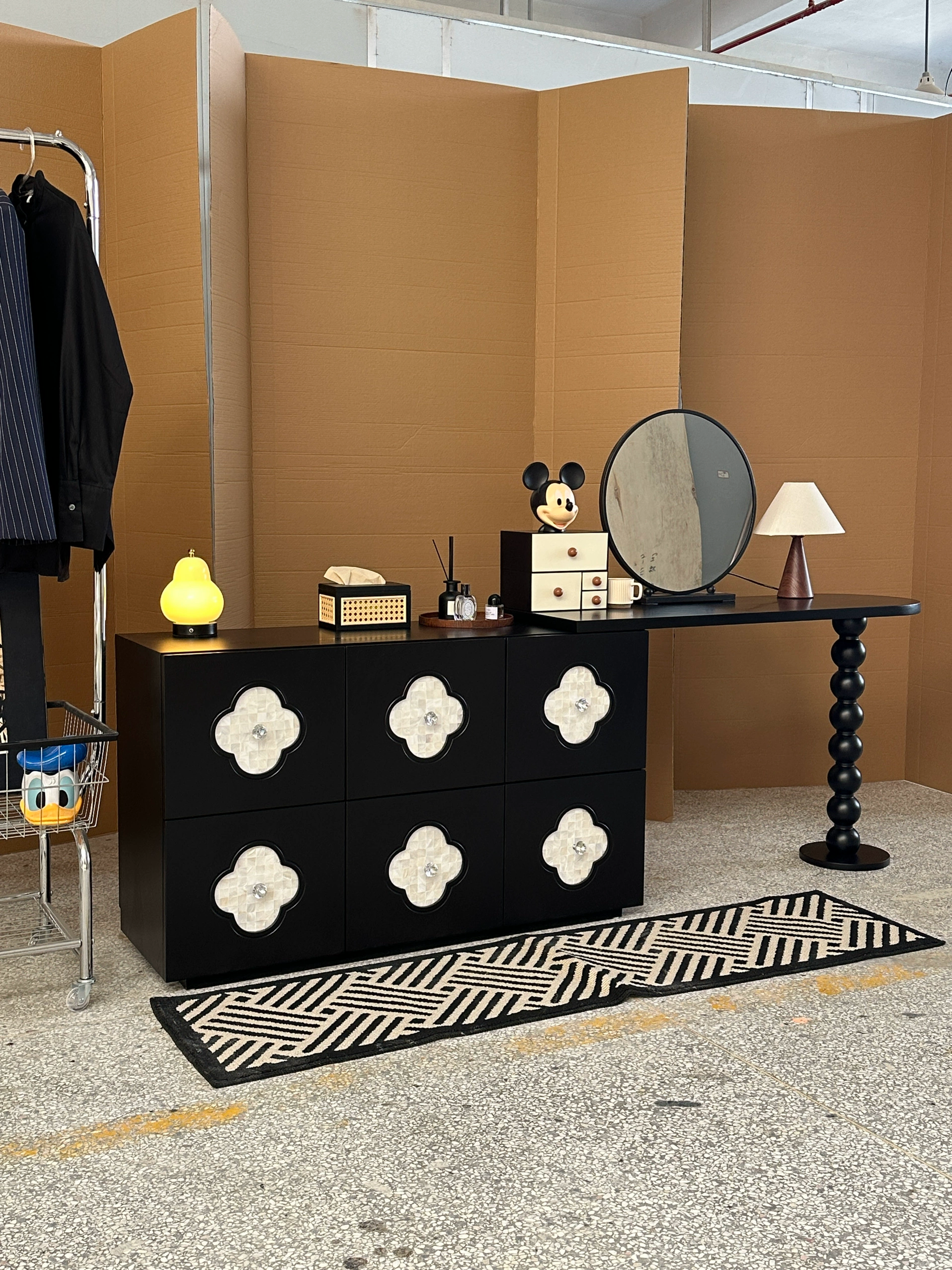 Lacquer Finish Dressing Table